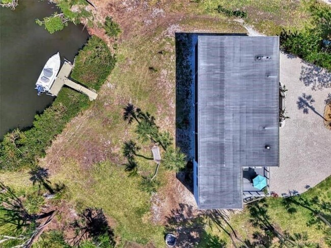 Building Photo - 760 S Oxford Dr