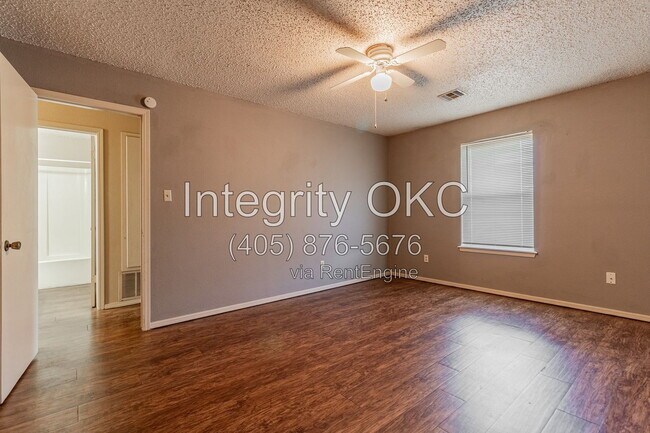 Building Photo - 618 Welston Cir
