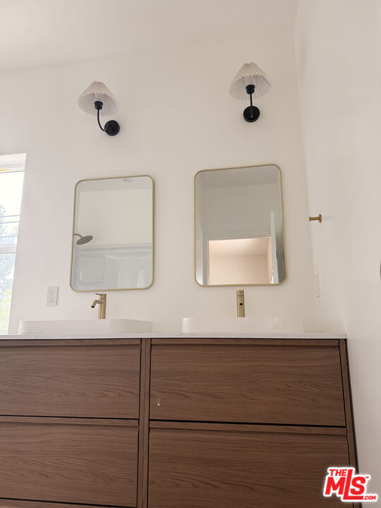 Building Photo - 8759 Corbin Ave