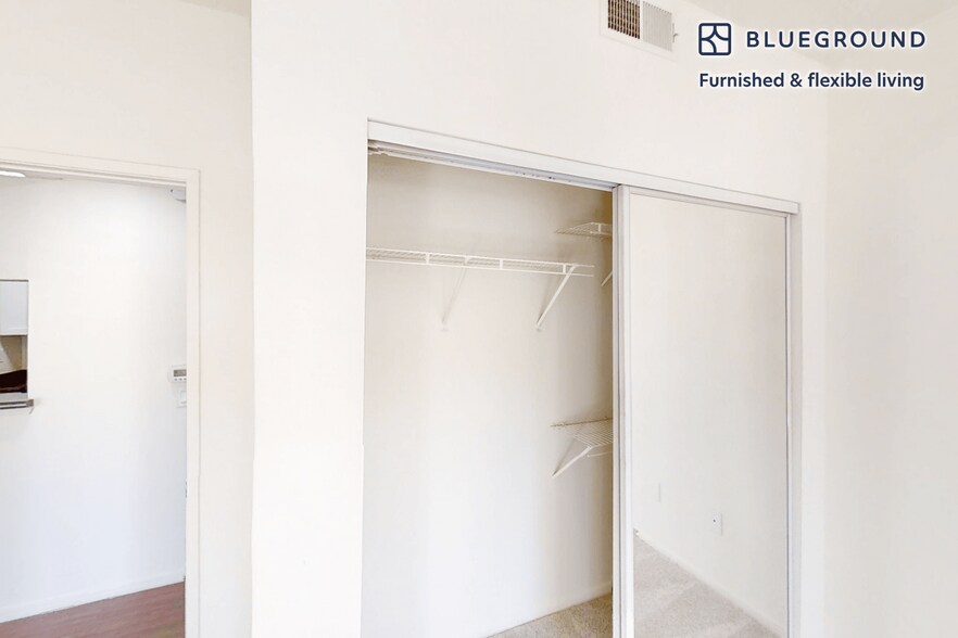 Building Photo - 7904 Fall Creek Rd