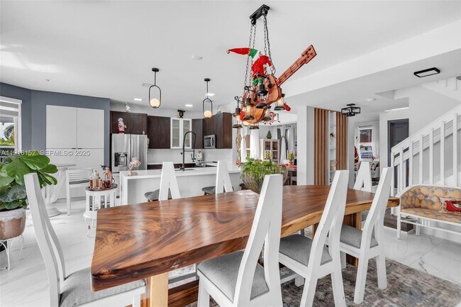 Building Photo - 19310 SW 16th St