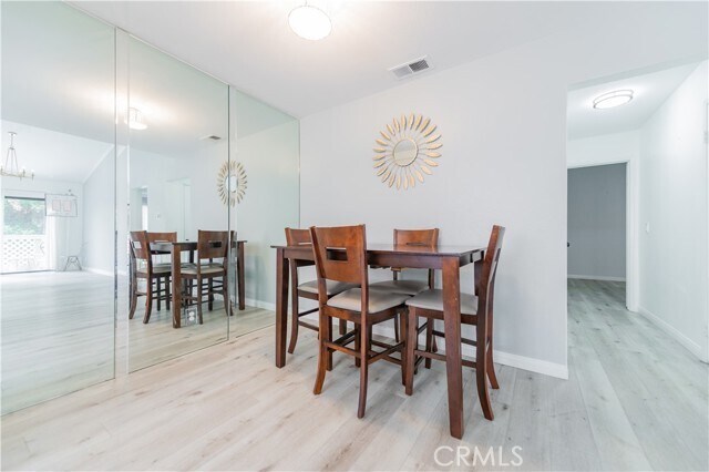 Building Photo - 3555 W Greentree Cir