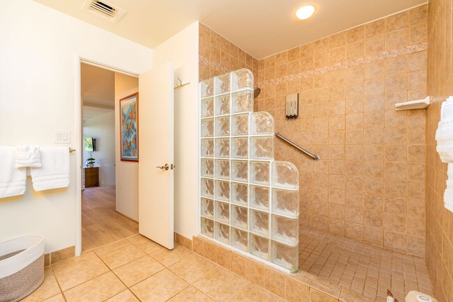 Building Photo - Kaanapali Royal Furnished Two Bedroom/Two ...