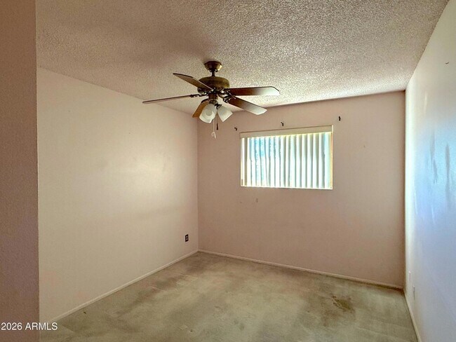 Building Photo - 314 E Malibu Dr