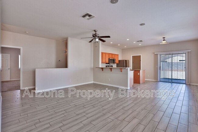 Primary Photo - 9134 W Virginia Ave