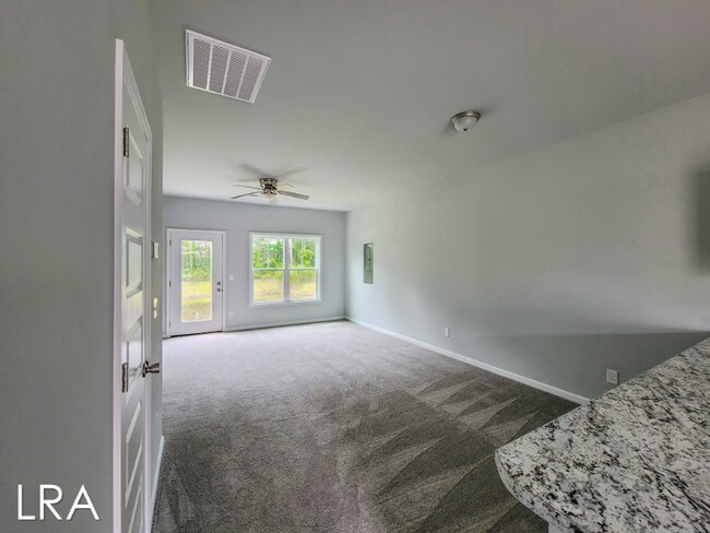 Building Photo - 185 Buckhorn Ave