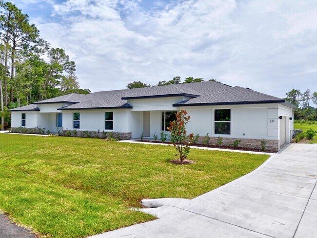 Building Photo - Brand New Townhome Overlooking the 15th Fairway