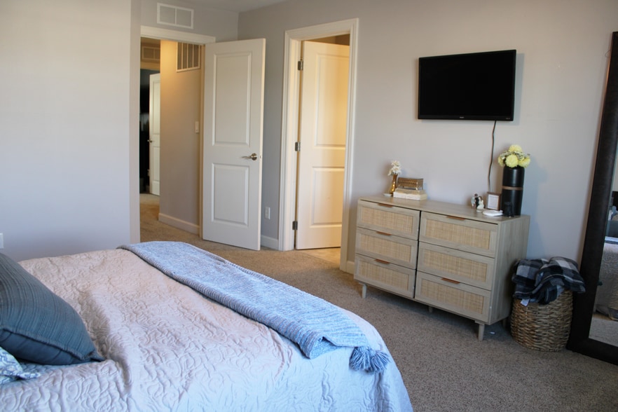 Building Photo - 10022 Agate Ln