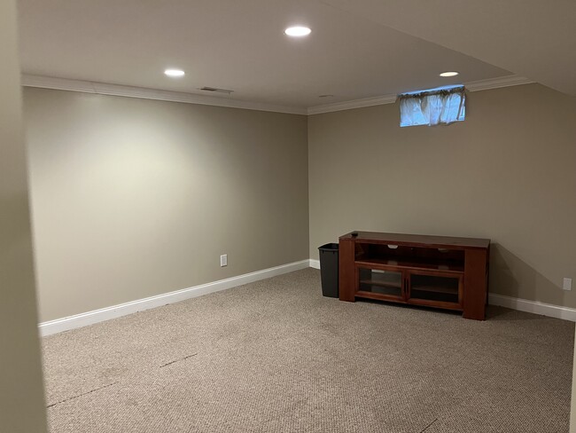 Building Photo - 7335 Bentham Cir NW