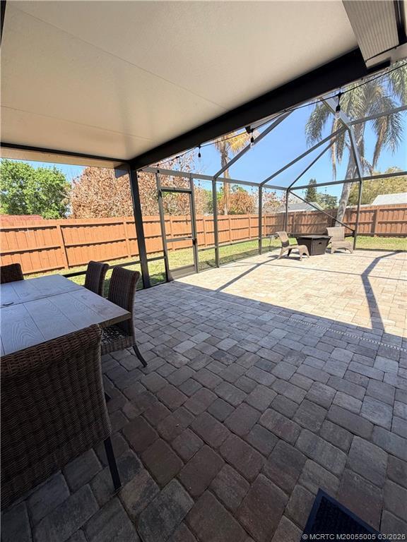 Building Photo - 761 SW Ravenswood Ln