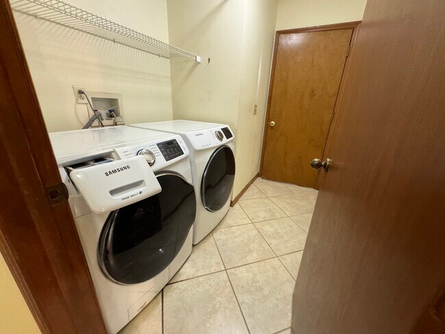 Building Photo - 1003 Chesterfield Cir