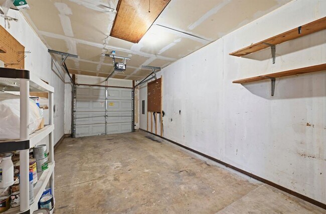 Building Photo - 5011 Fort Clark Dr