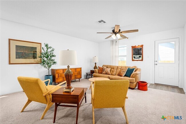 Building Photo - 175 Amber Gln