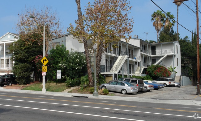 Primary Photo - 1710 S Beverly Glen Blvd