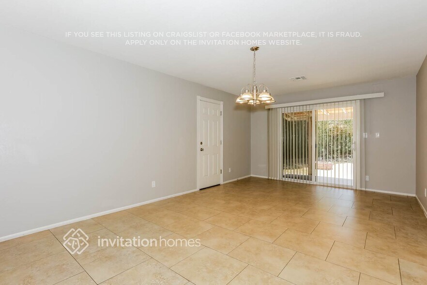 Building Photo - 200 N Miller St