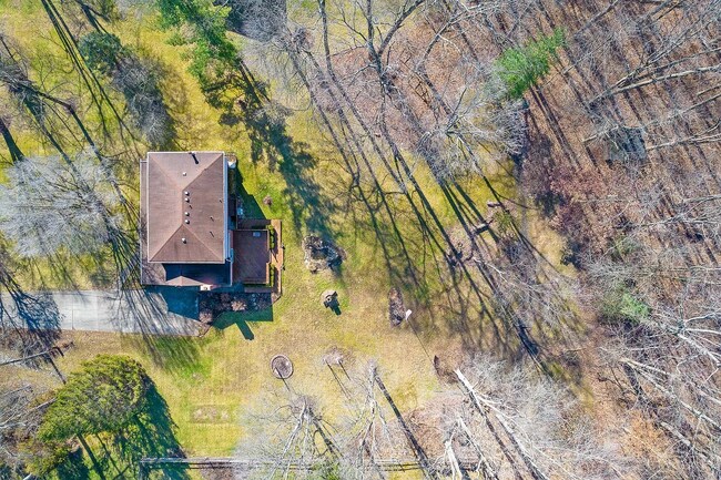 Building Photo - 5555 Hoffman Rd