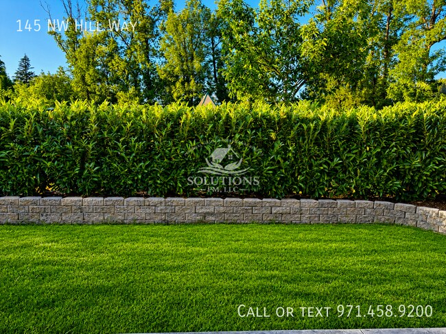 Building Photo - 145 NW Hill Way