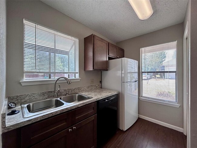 Building Photo - 8900 Schick Rd
