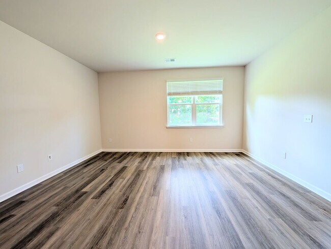 Building Photo - Brand New Home in Sand Ridge Park