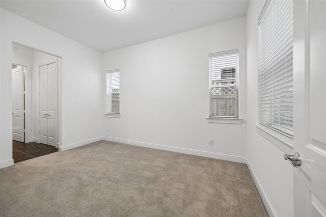 Building Photo - 4621 Maxie St