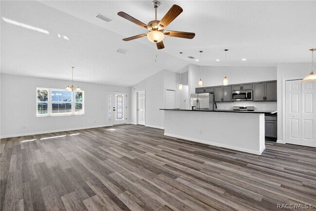 Building Photo - 9913 E St Regis Ct