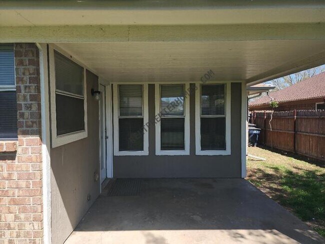 Building Photo - 1805 Dorchester St