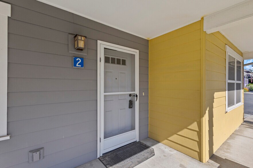 Welcome - 306 S Main St
