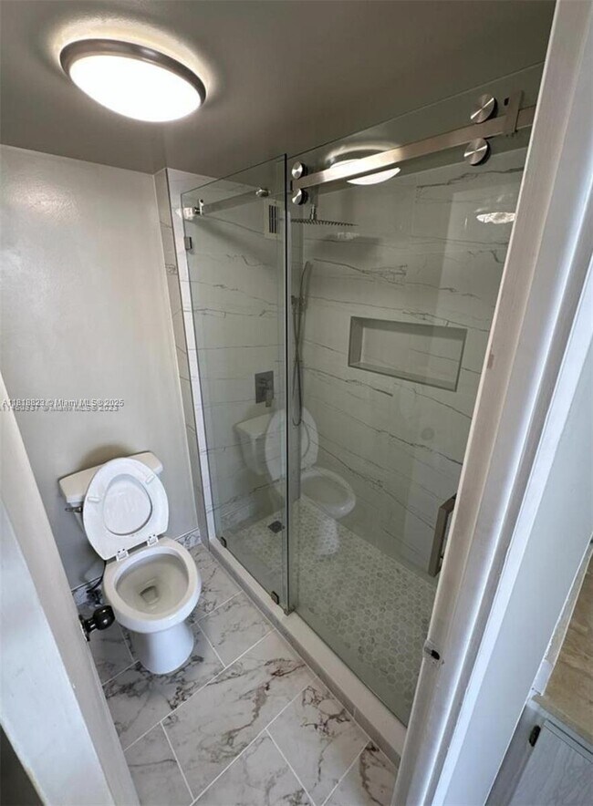 Building Photo - 5838 Collins Ave
