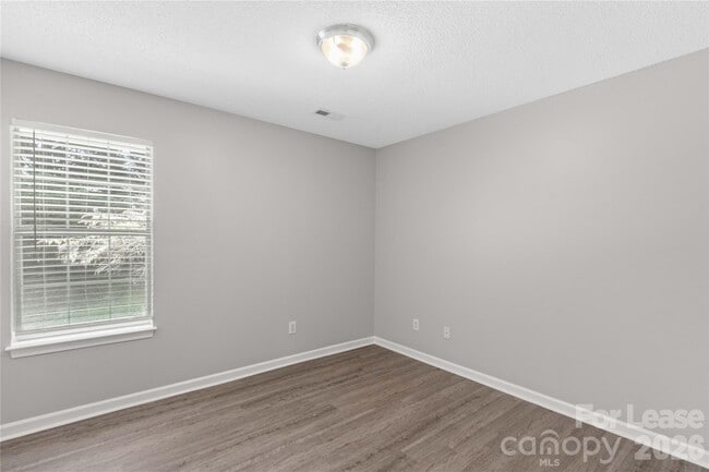 Building Photo - 123 Meadow Lilly Ct