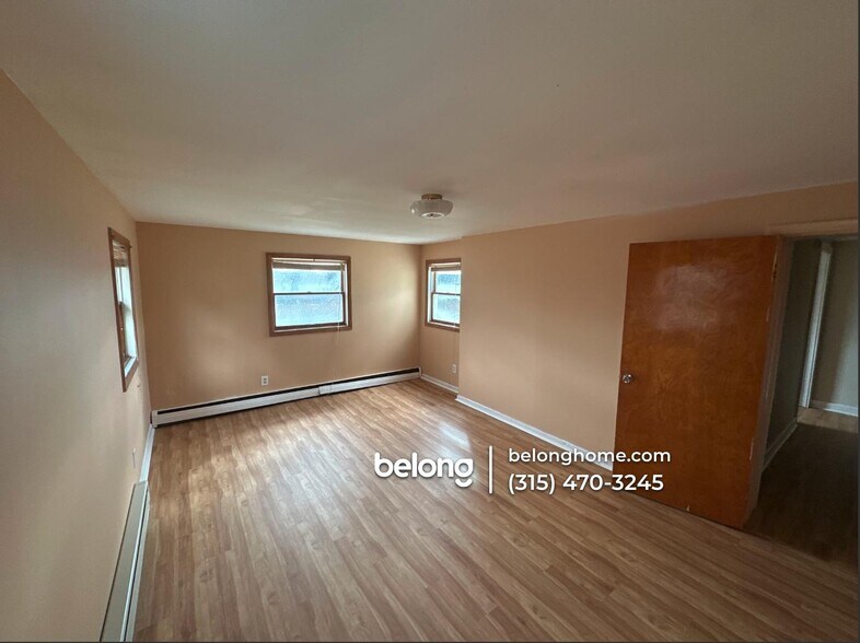 Building Photo - 33 Lansingville Rd