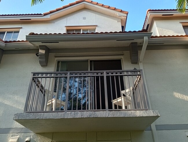 Building Photo - 2018 Alta Meadows Ln