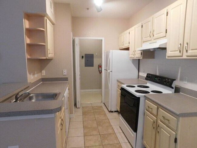 Building Photo - Condo in Legacy Dunes, Kissimmee