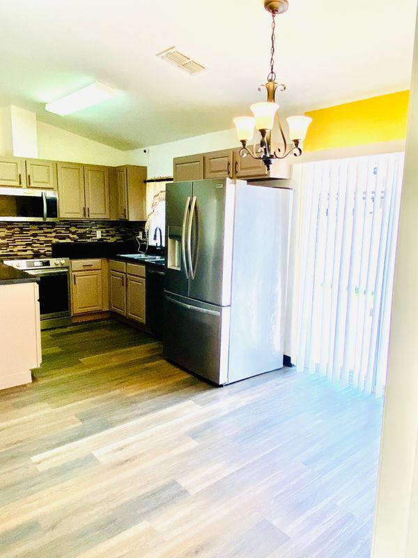 Building Photo - 659 Jaguar Ct