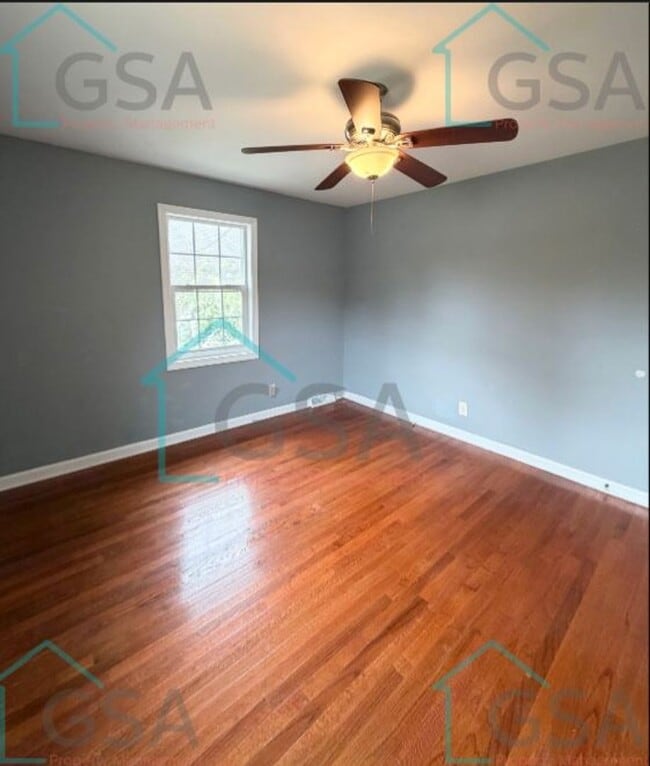 Building Photo - 106 Keowee Ave