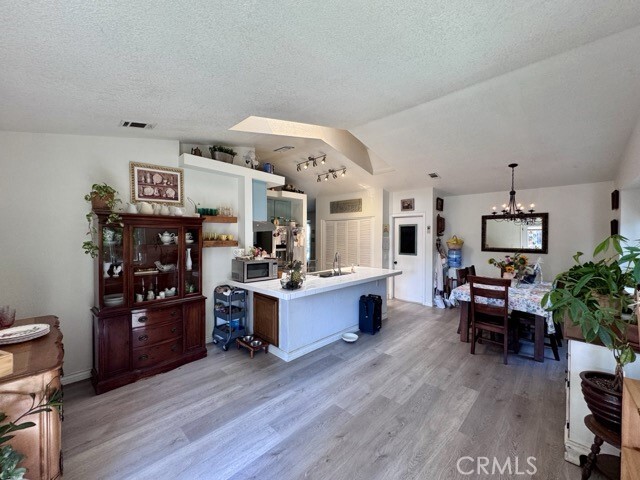 Building Photo - 27196 Rainbow Creek Dr