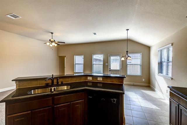Building Photo - 1423 Reiger Dr