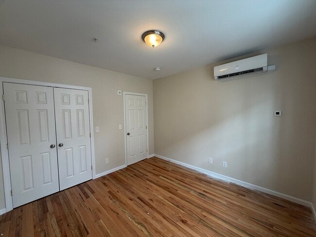 Building Photo - 160 Summer St