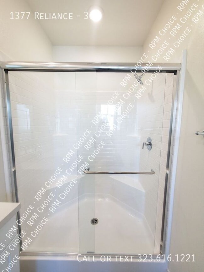 Building Photo - 1377 Reliance-30