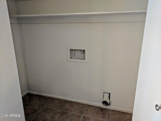 Building Photo - 4608 W Maryland Ave