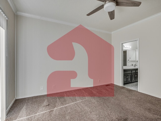 Building Photo - 2708 Silvertree Dr