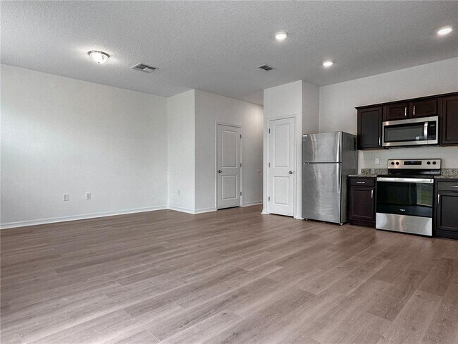 Building Photo - 959 Grandin St