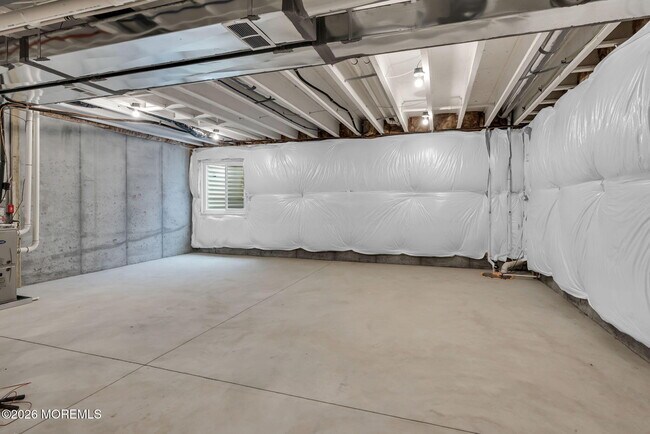 Building Photo - 113 Mustang Dr