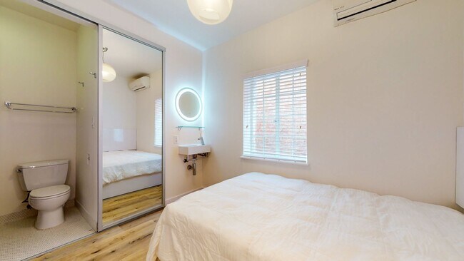 Interior Photo - 335 Pacific Avenue