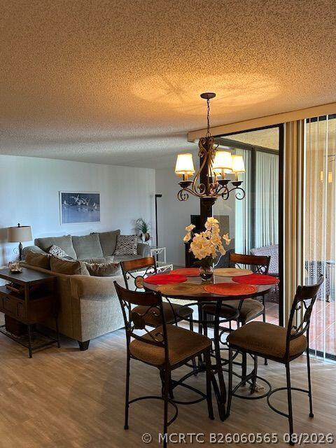 Building Photo - 450 Egret Cir