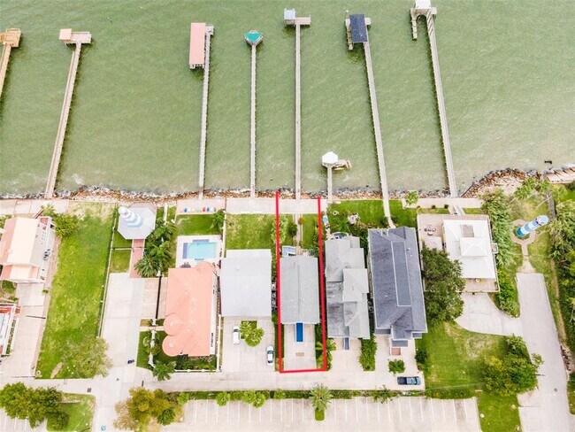 Building Photo - 507 Bay Ave