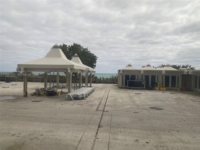 Building Photo - 5555 Collins Ave