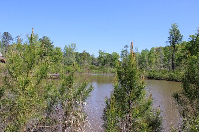 Building Photo - 818 W Grantville Rd