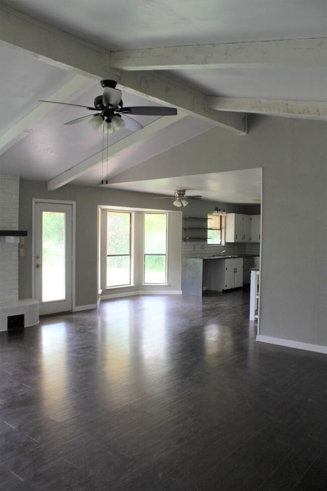 Building Photo - Welcome home!