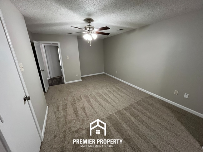 Building Photo - 5017 Penwood Cove