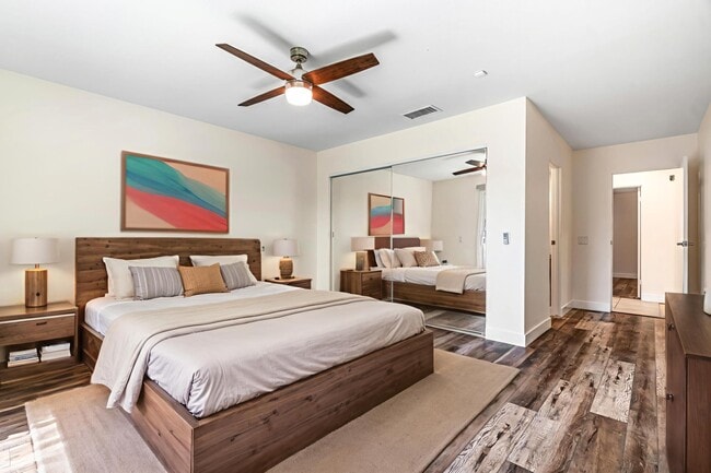Building Photo - 51550 Avenida Mendoza